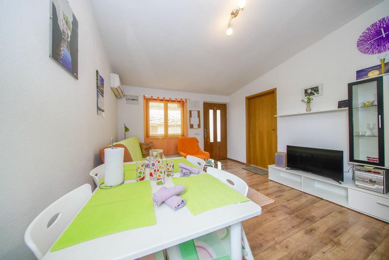 פוסטיר Holiday Home Jere מראה חיצוני תמונה